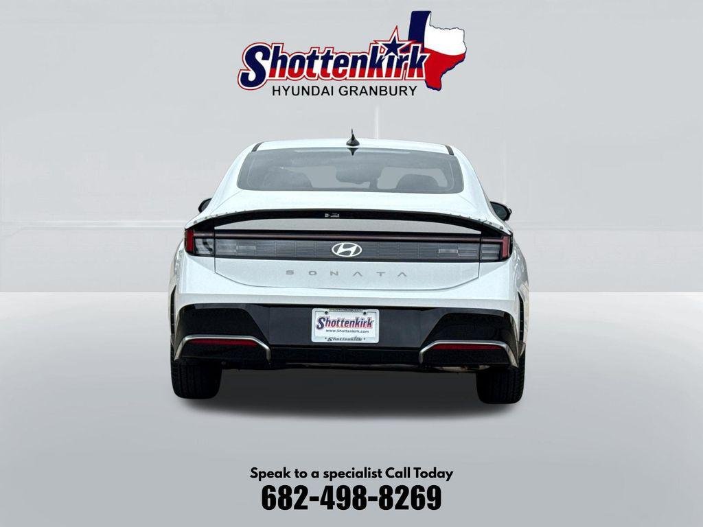 New 2026 White Hyundai SEL Sport image 7