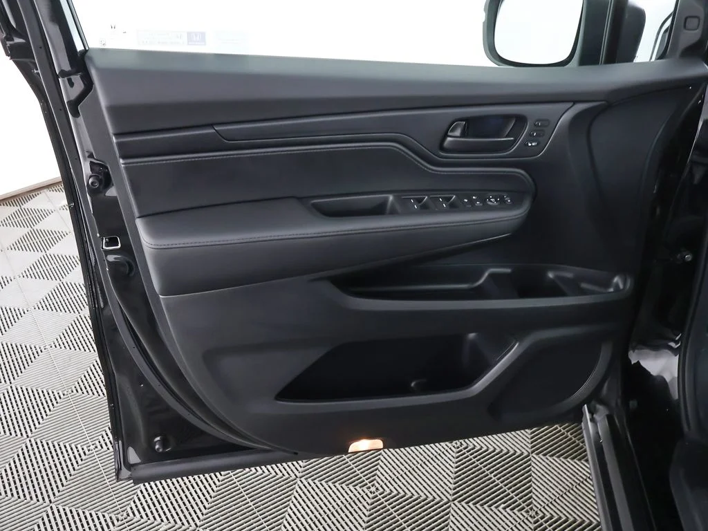 2026 Honda Odyssey EX-L - Photo 23
