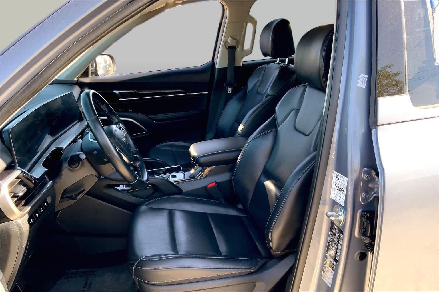 Certified Pre-Owned 2025 Kia Telluride S