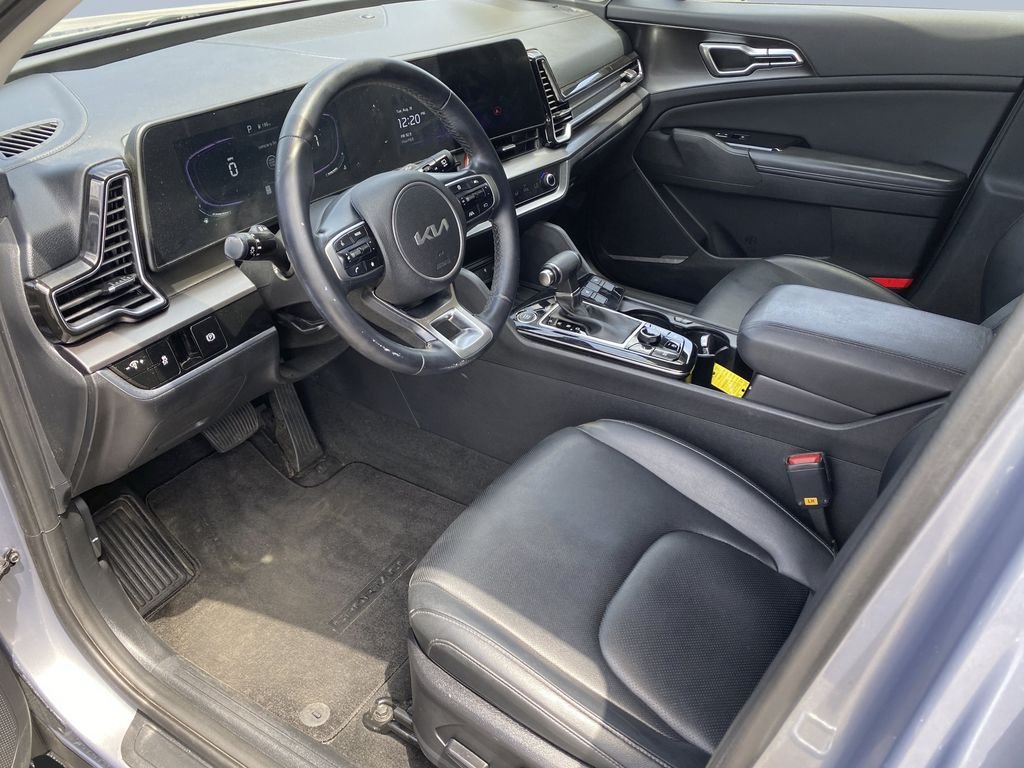 Used 2024 Everlasting Silver Kia EX image 10