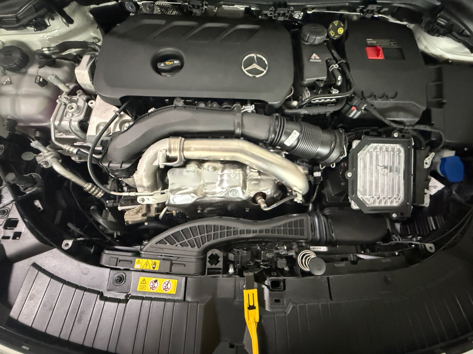 New 2026 Polar White Mercedes-Benz GLA 250 image 20