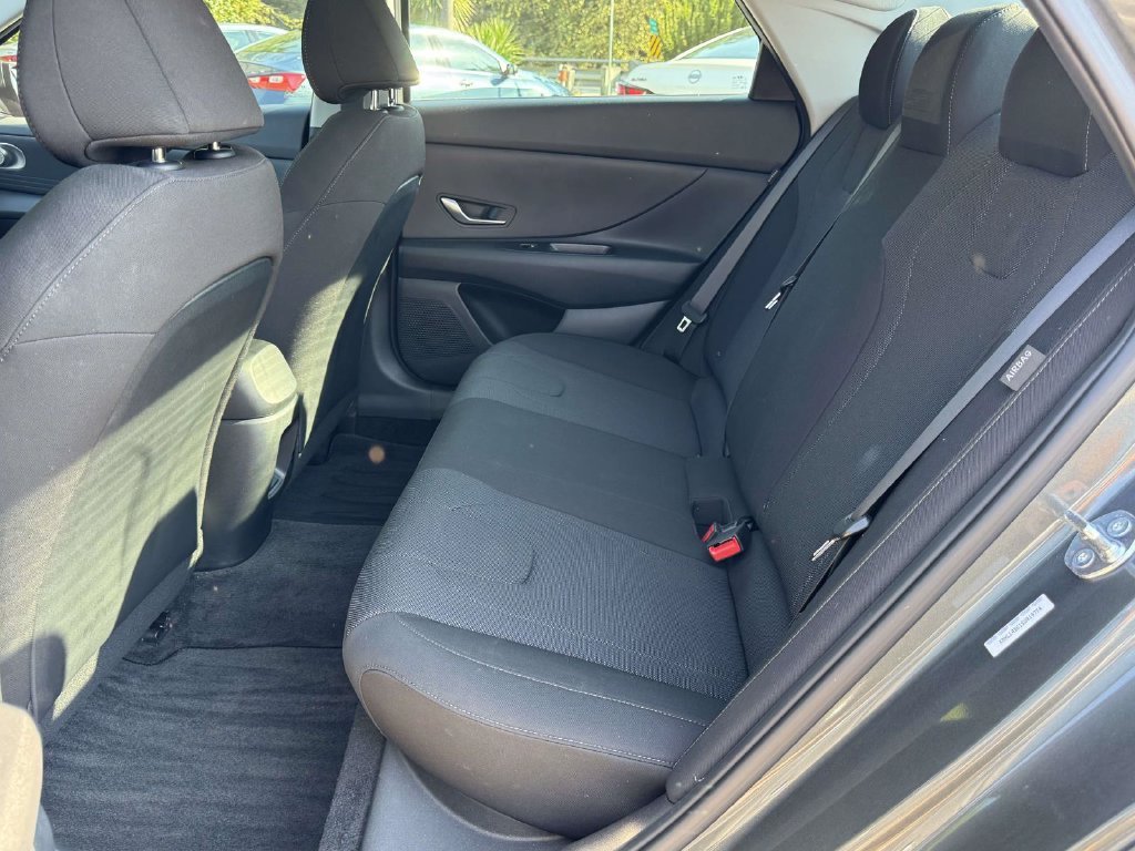 Used 2025 Gray Hyundai SE image 18