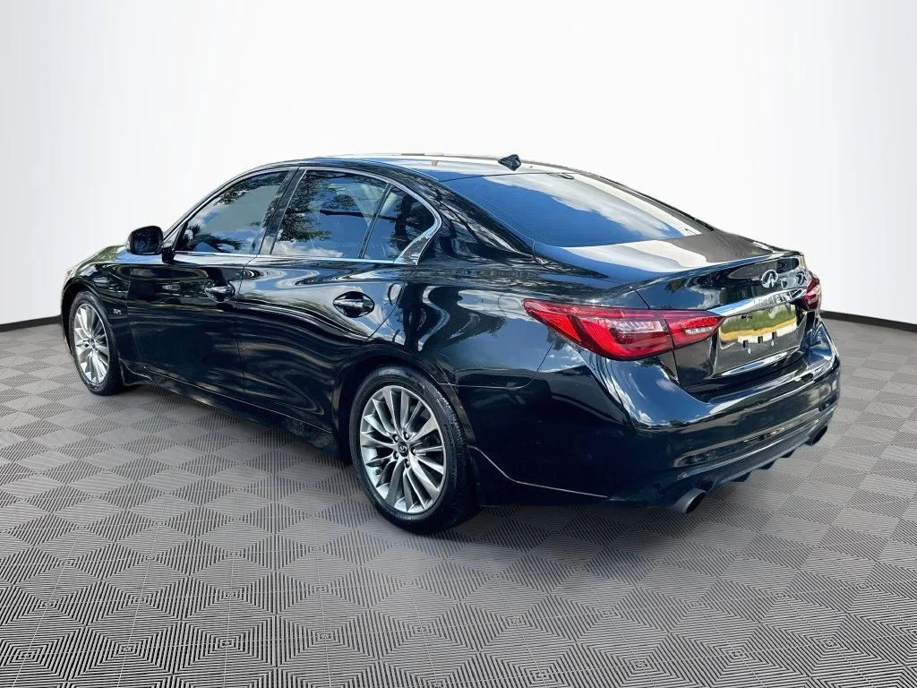 Used 2019 Black INFINITI 3.0t LUXE image 8