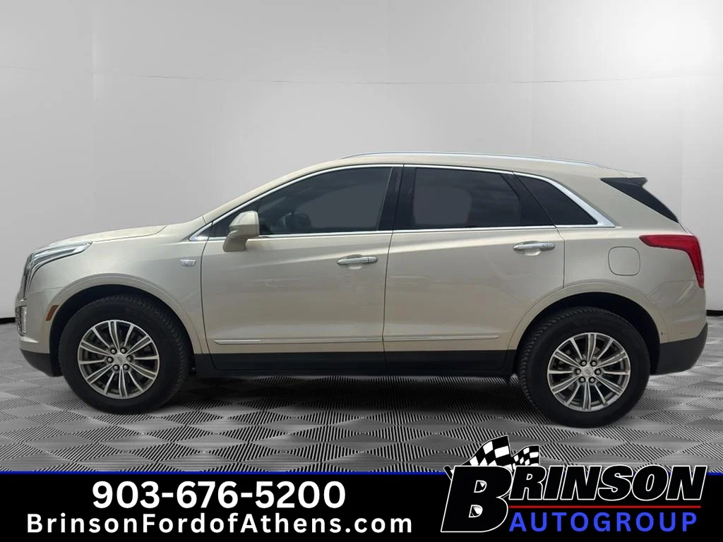 Used 2017 Silver Coast Metallic Cadillac Luxury FWD image 8