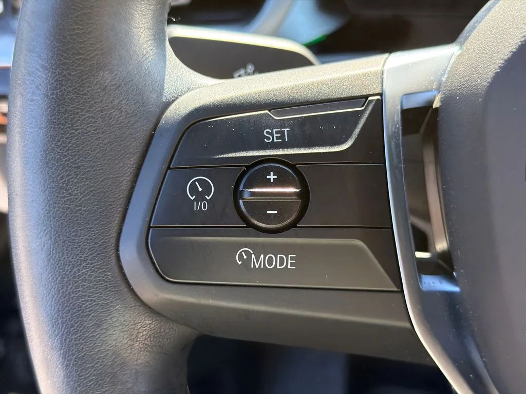 Used 2025 Black BMW xDrive28i image 25
