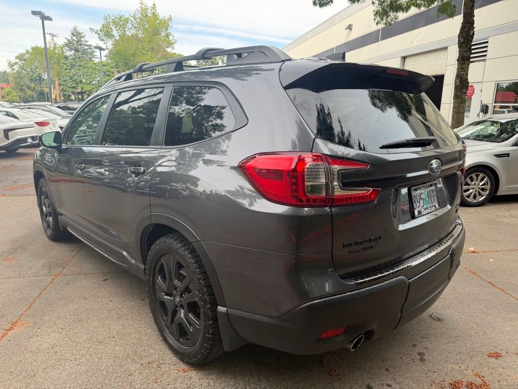 Used 2024 Magnetite Gray Metallic Subaru Onyx Edition image 4