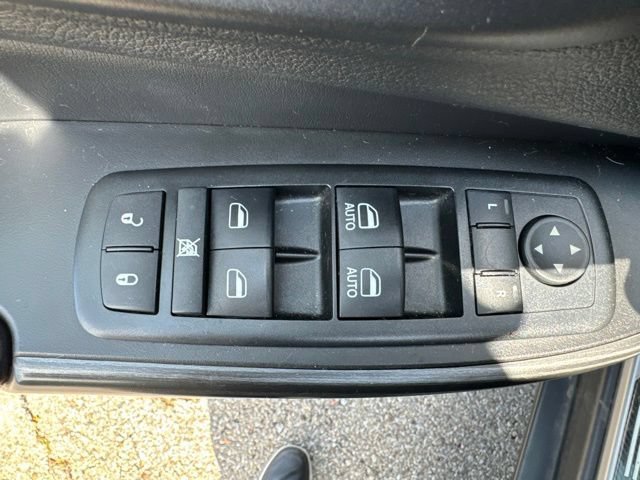 Used 2014 Billet Silver Metallic Clearcoat Jeep Trailhawk image 8