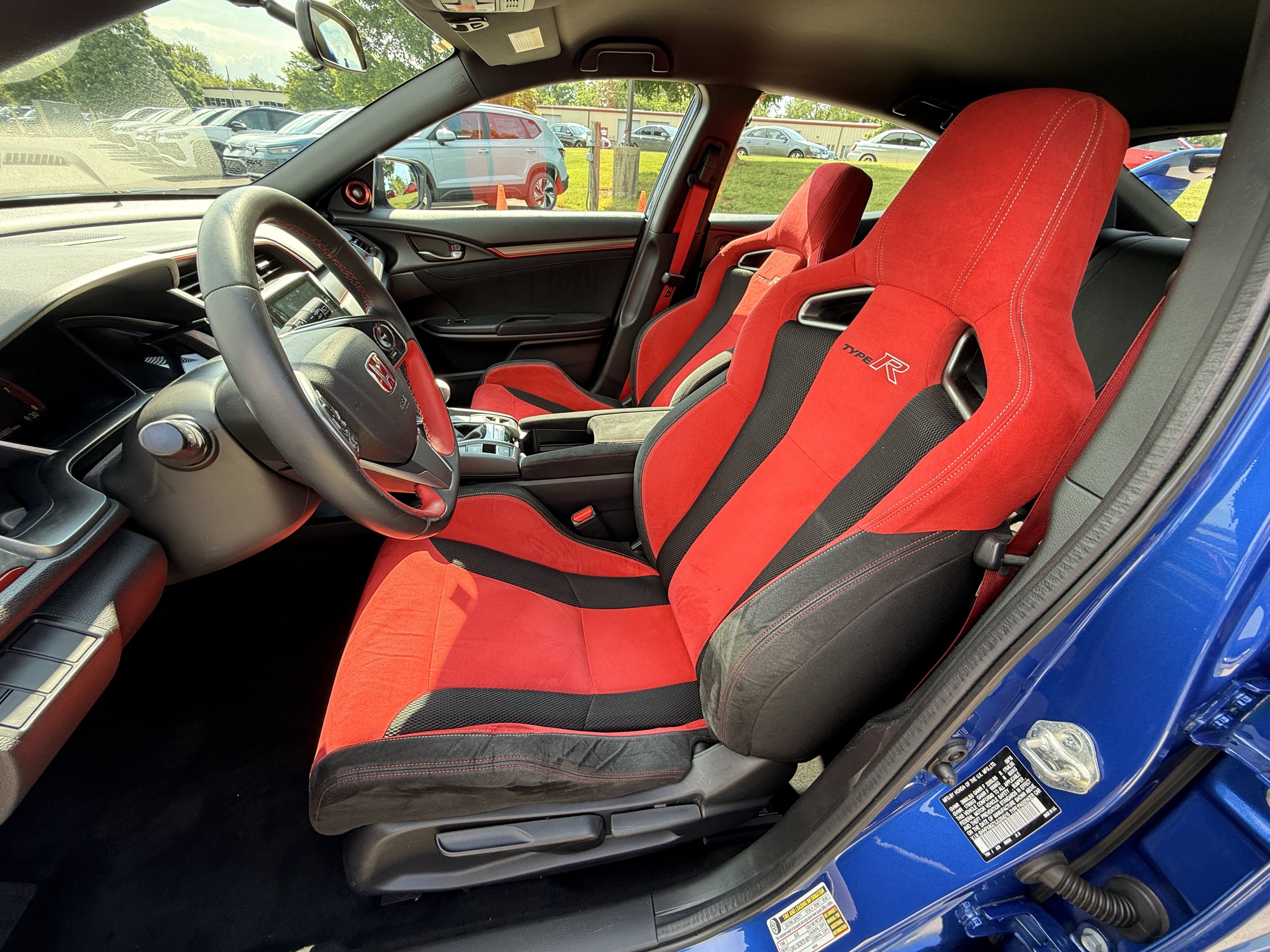 Used 2018 Blue Honda Touring image 24