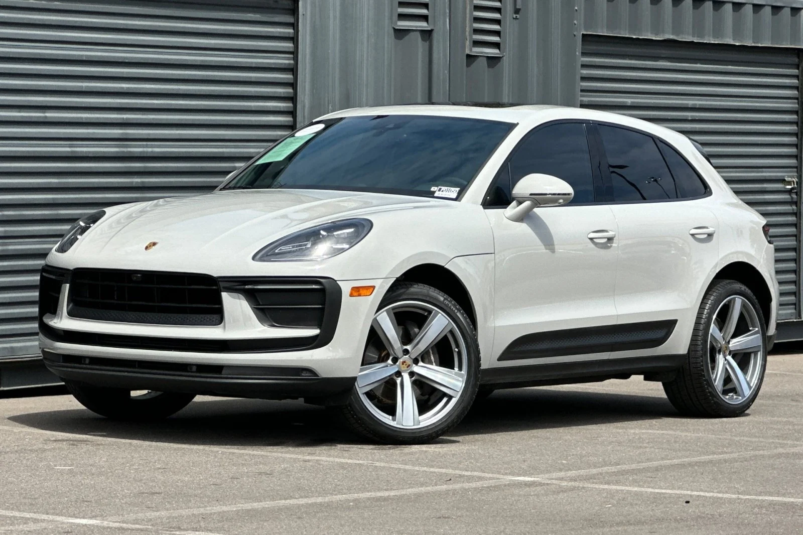 Certified Pre-Owned 2022 Macan
