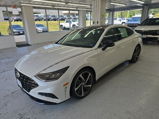 Used 2022 Gray Hyundai SEL Plus image 2