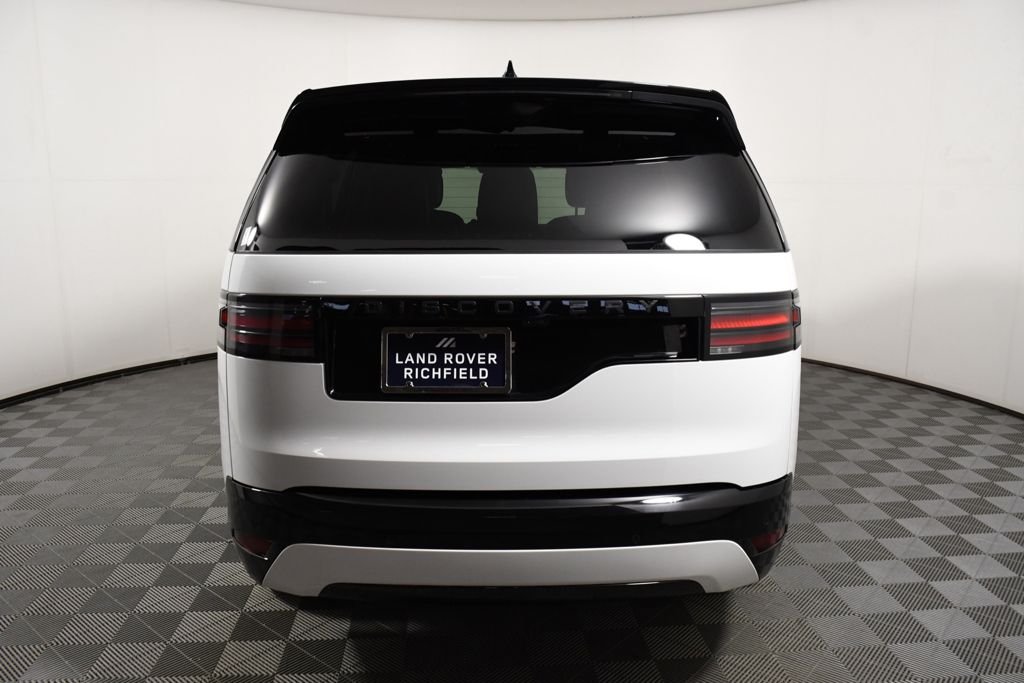 Certified Used 2025 Fuji White Land Rover Dynamic SE image 5