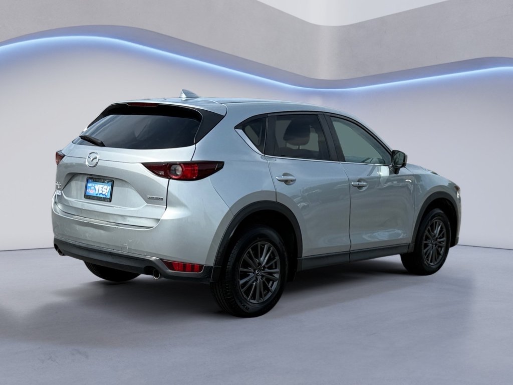 Used 2020 Sonic Silver Metallic Mazda Touring image 3