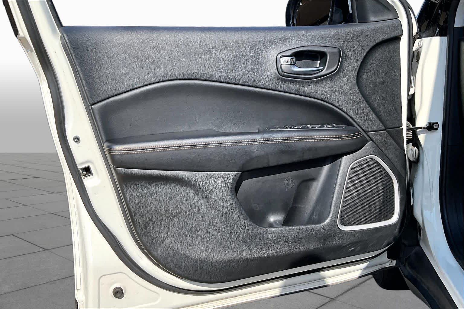 Used 2019 White Clearcoat Jeep Limited image 24
