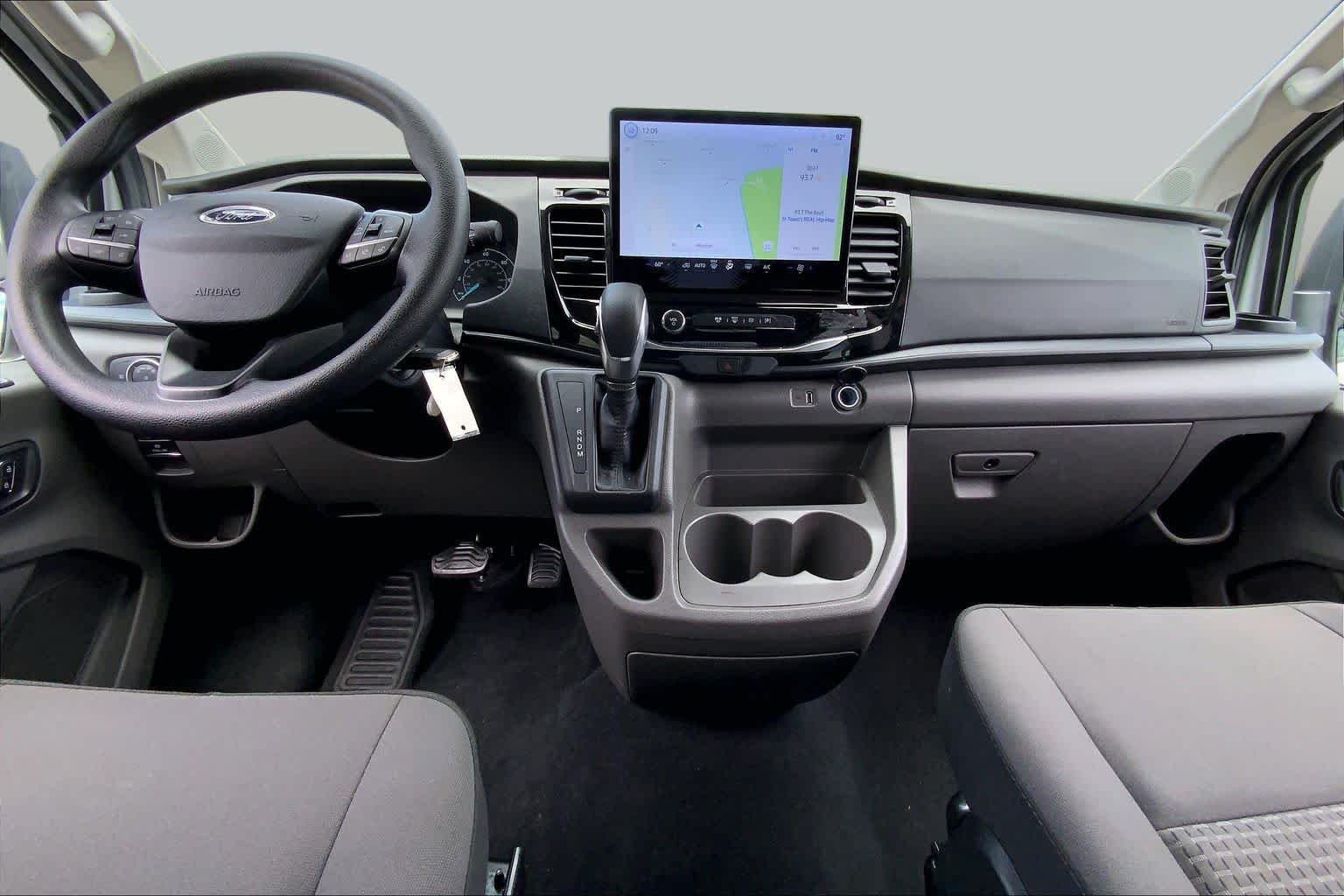 Used 2025 Oxford White Ford XLT image 15