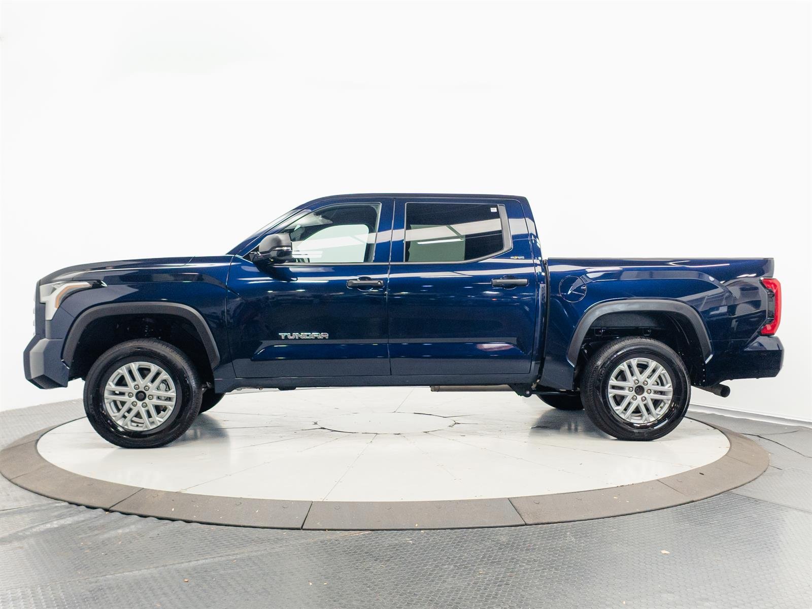 Used 2025 Blue Toyota SR5 image 7