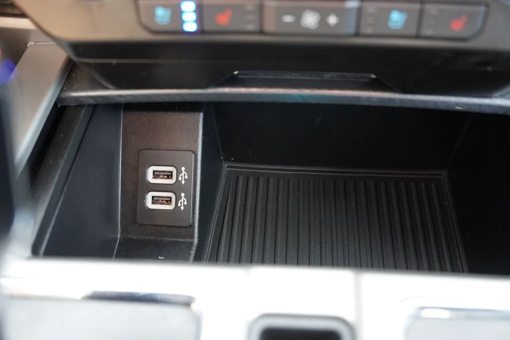 Certified Used 2020 Oxford White Ford Lariat image 30