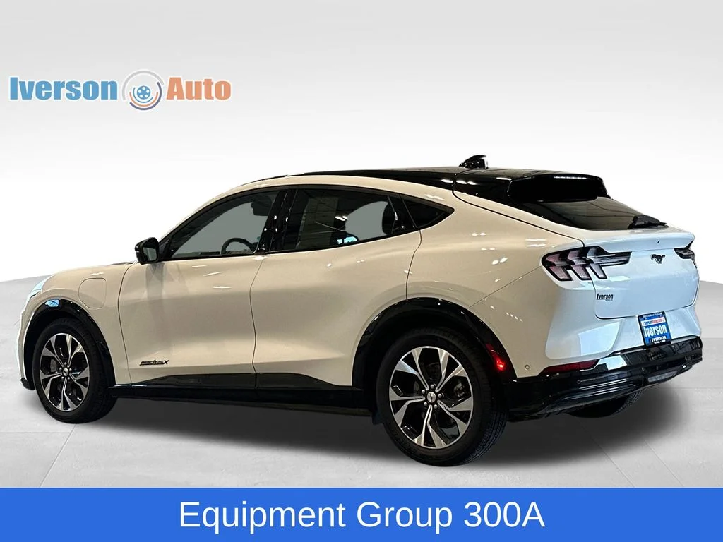 Used 2023 White Ford Premium image 7