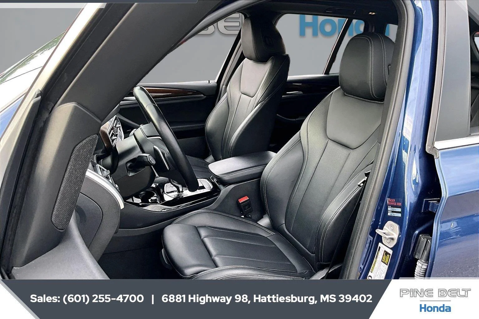 Used 2024 Phytonic Blue Metallic BMW sDrive30i image 18