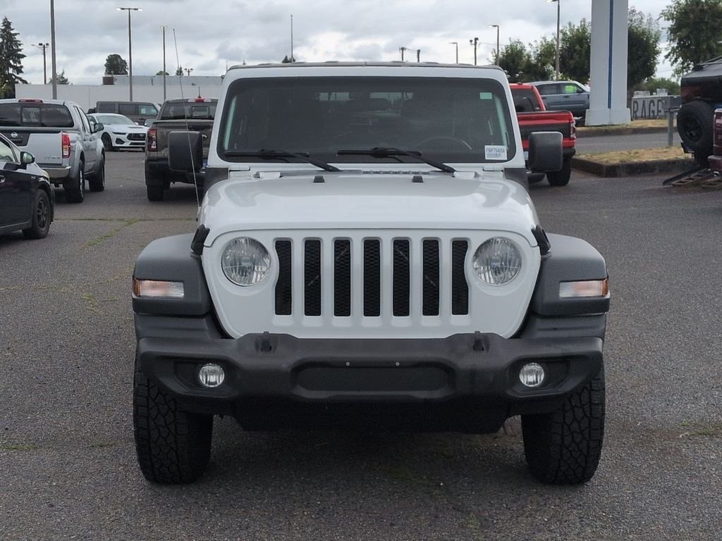 Used 2018 Bright White Clearcoat Jeep Unlimited Sport image 8