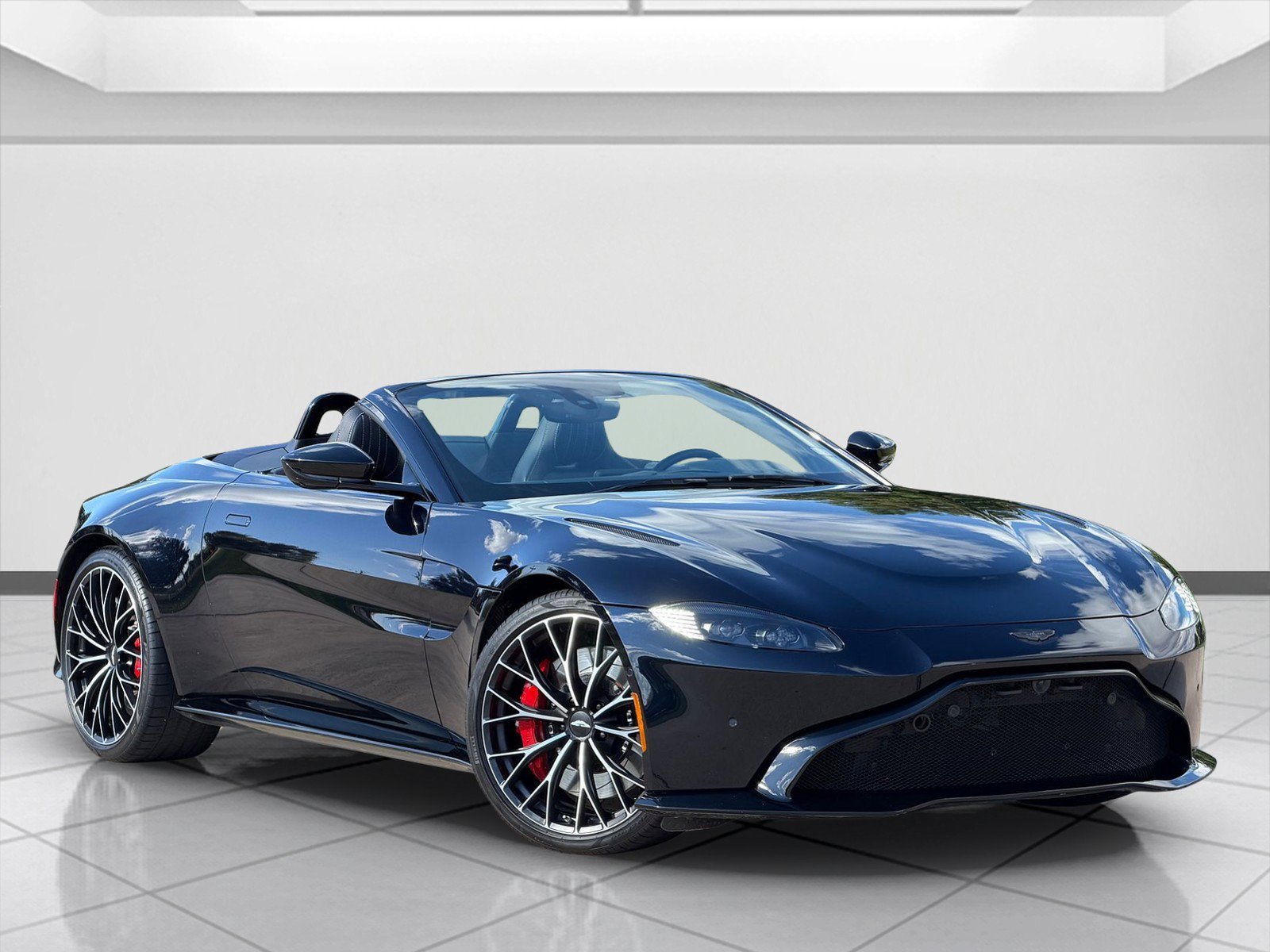 2022 Aston Martin Vantage