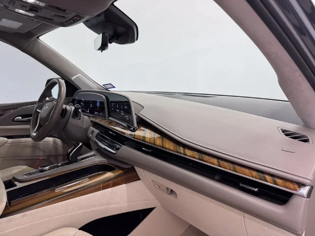 Used 2021 Shadow Metallic Cadillac Premium Luxury Platinum image 43