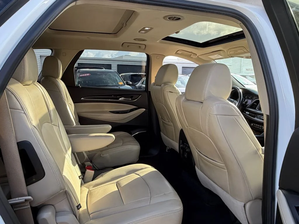 Used 2020 White Buick Essence image 17