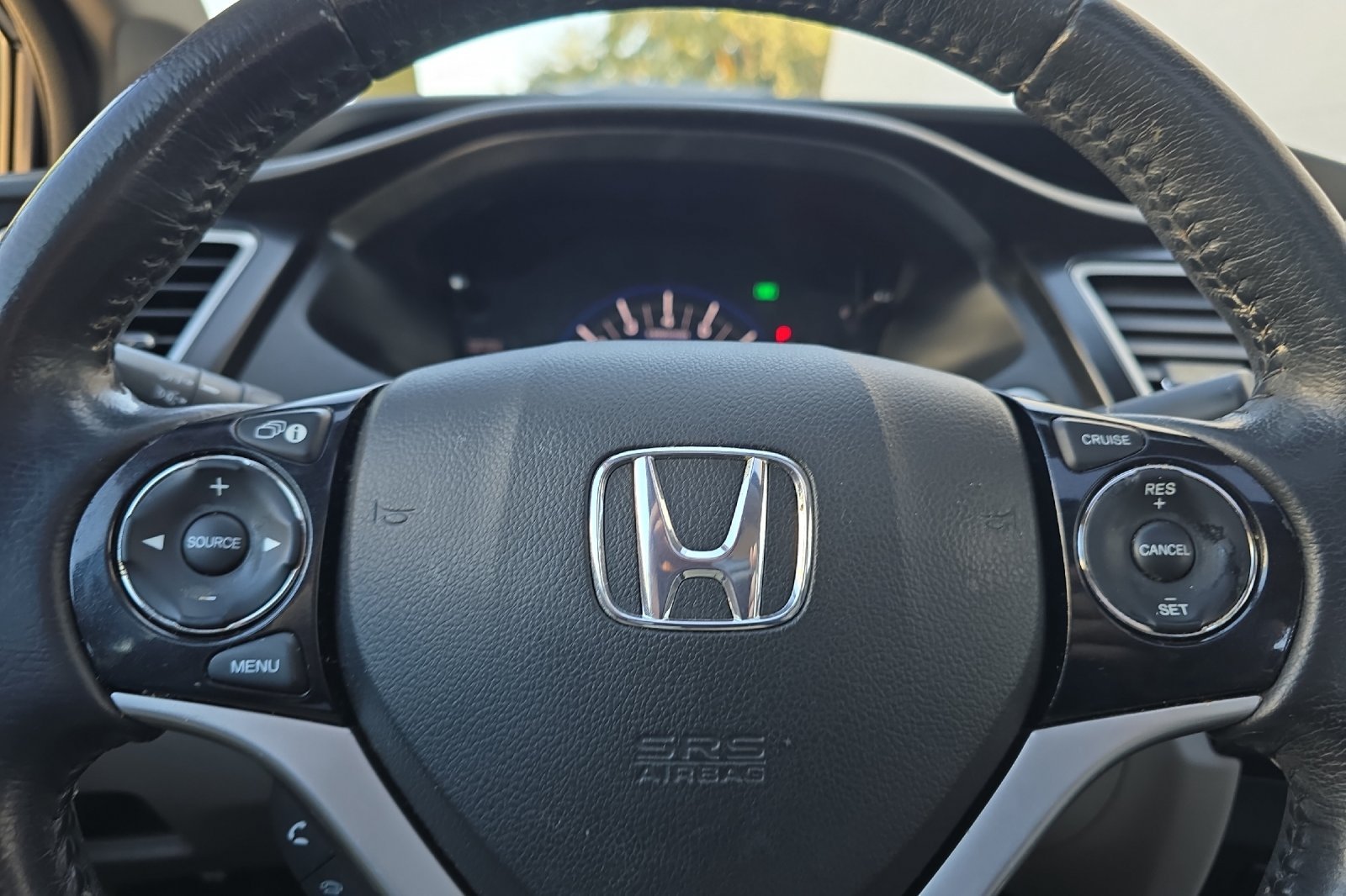 Used 2015 Gray Honda EX-L image 21