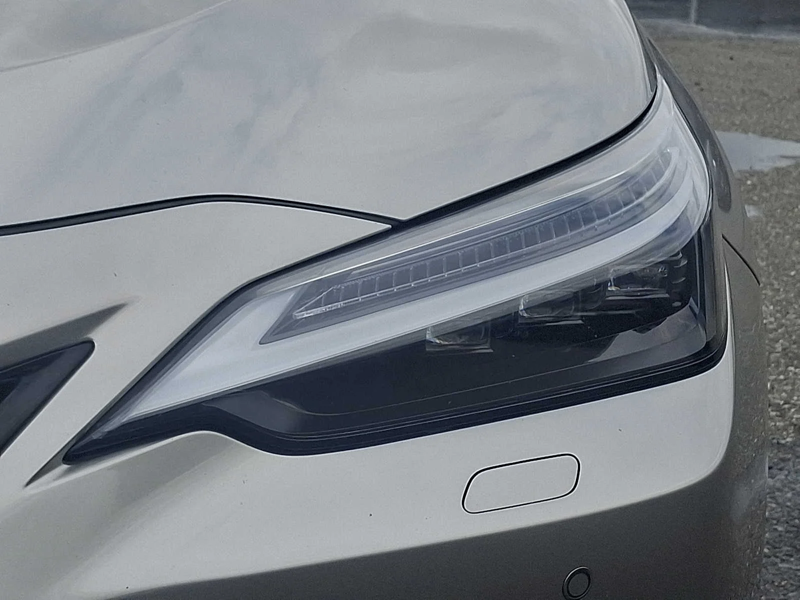 Used 2024  Lexus NX 450h+ F SPORT Handling image 9