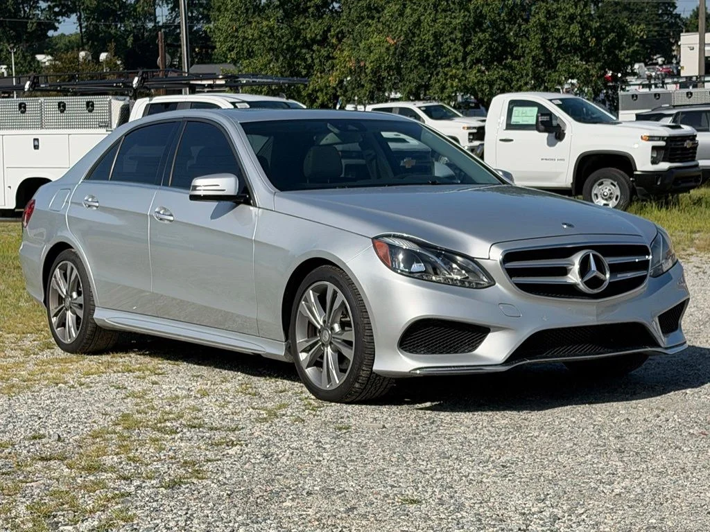 Used 2014  Mercedes-Benz E 350 image 33
