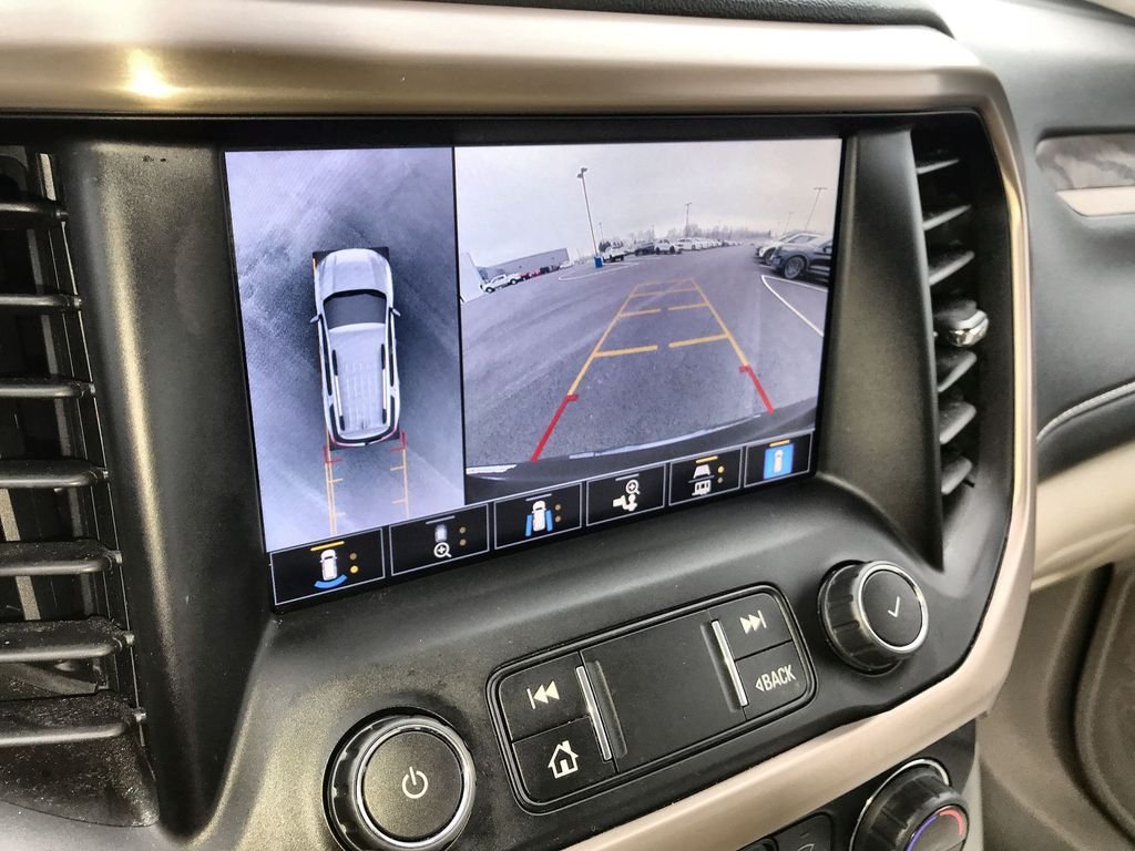 2023 GMC Acadia Denali - Photo 17