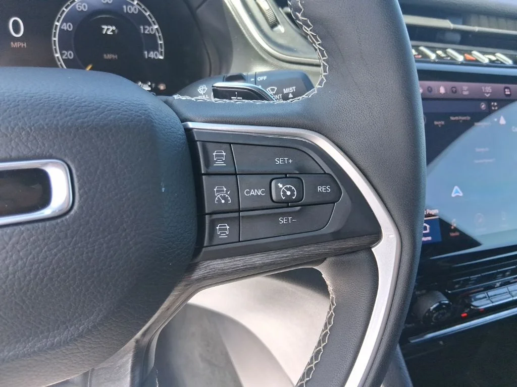 Used 2024 Velvet Red Pearlcoat Jeep Limited image 19