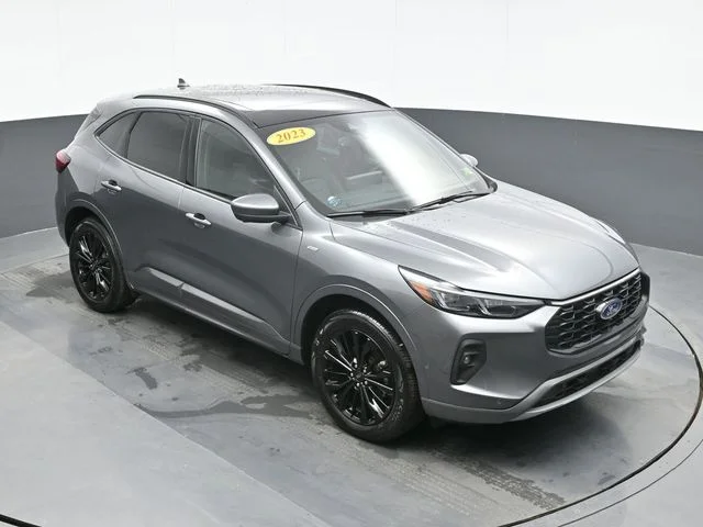 Used 2024 Gray Ford ST-Line Elite image 14