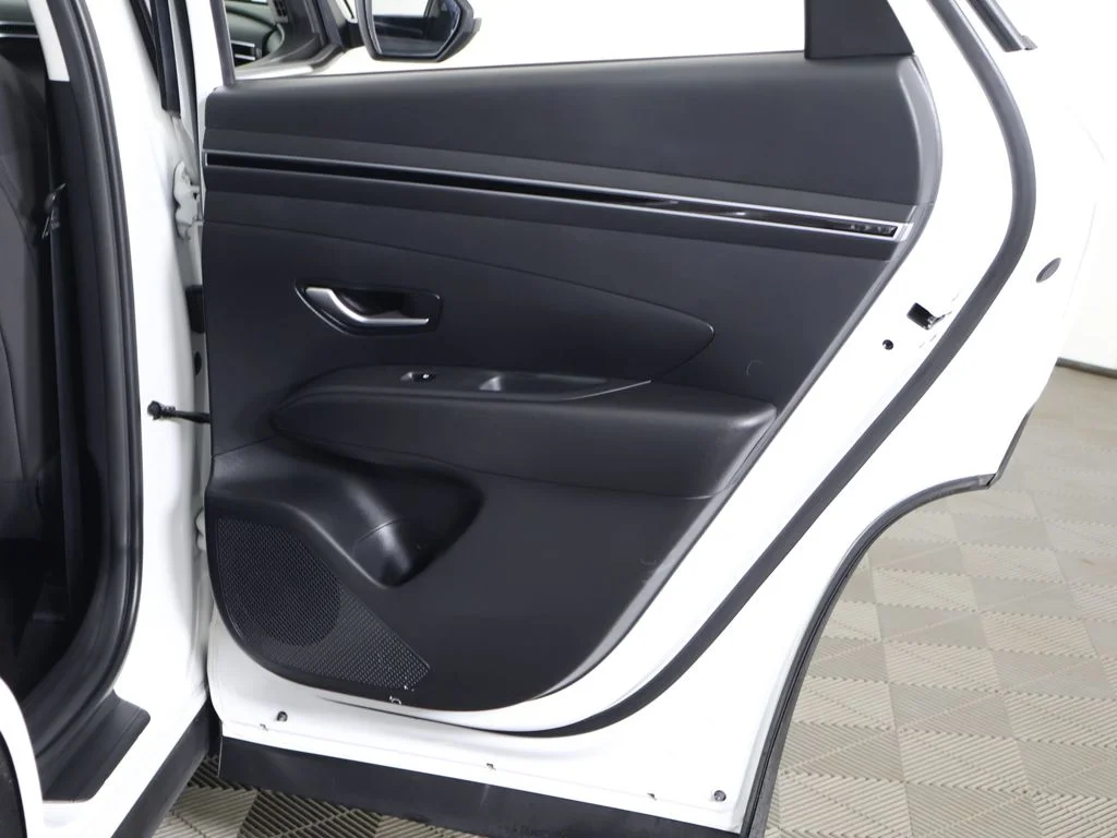 Used 2024 White Pearl Hyundai SEL image 26