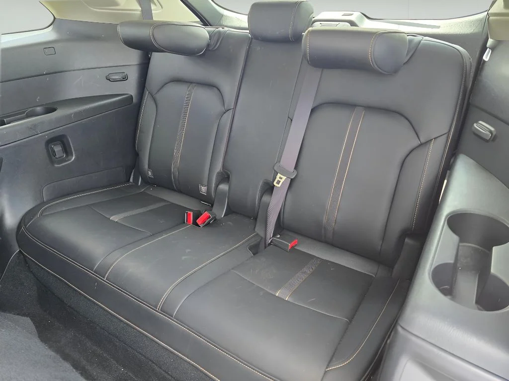 Used 2024 Rhodium White Premium Mazda 3.3 Turbo Select image 23