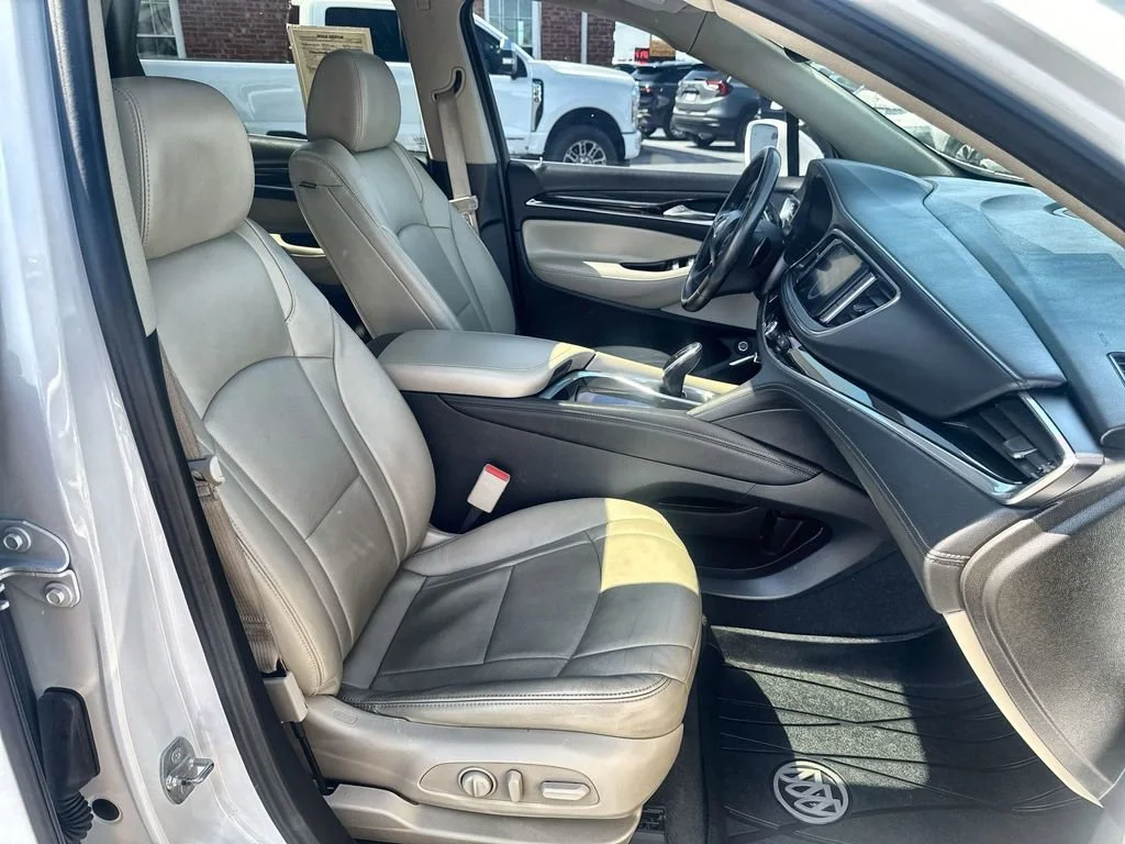 Used 2019 SATIN STEEL METALLIC Chevrolet RS image 26