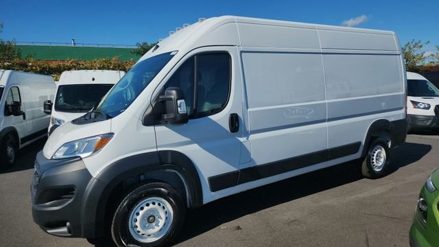 Used 2025 White Ram High Roof image 4