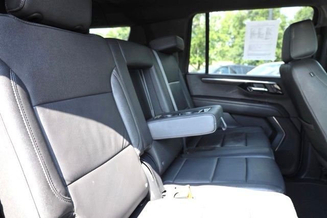 Used 2025 Black Chevrolet Z71 image 34