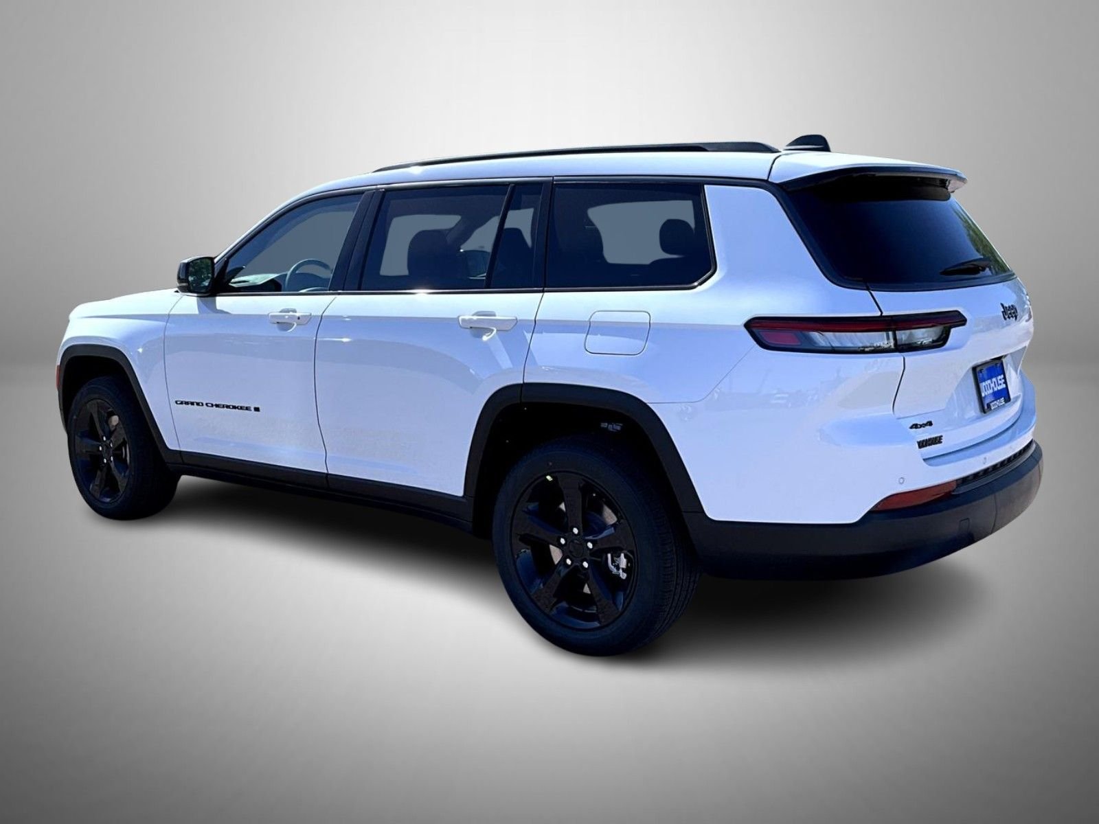 New 2026 Bright White Clear-Coat Exterior Paint Jeep Limited image 7