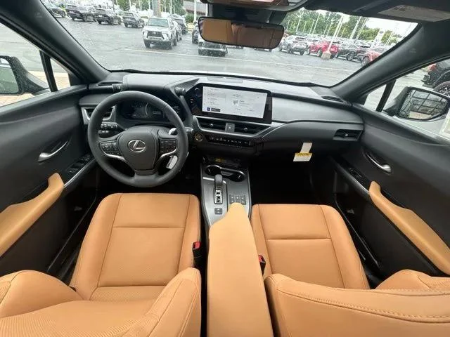 New 2026 Nori Green Pearl Lexus 300h Premium image 34