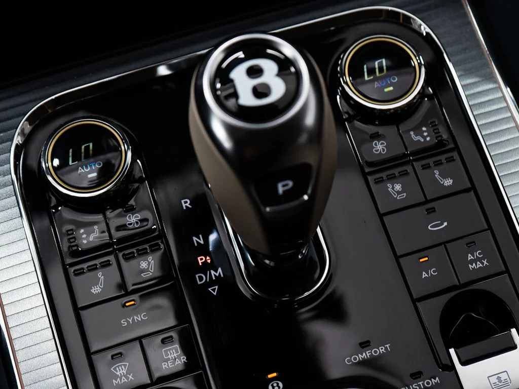Certified Used 2026 Thunder Bentley Azure image 33