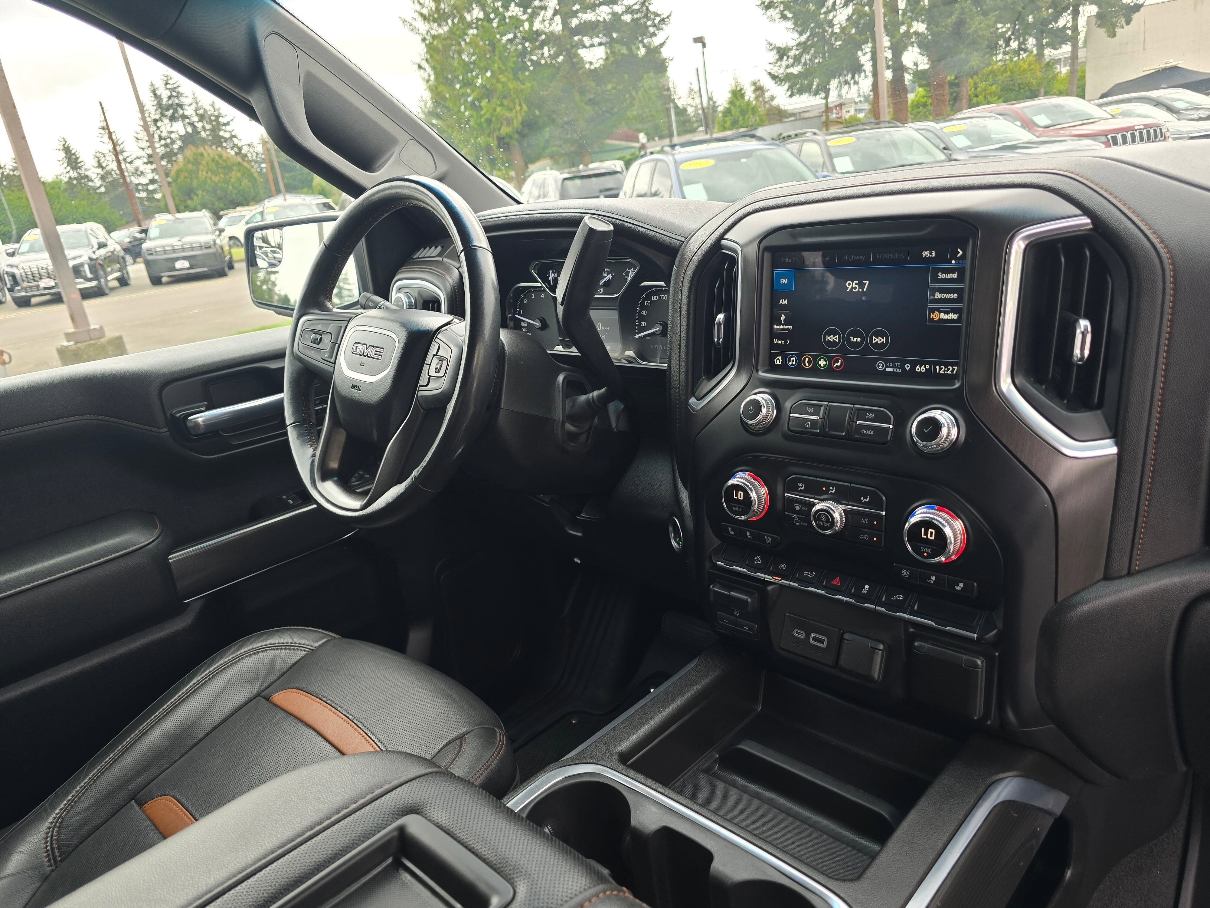 Used 2021 Dark Sky Metallic GMC AT4 image 10