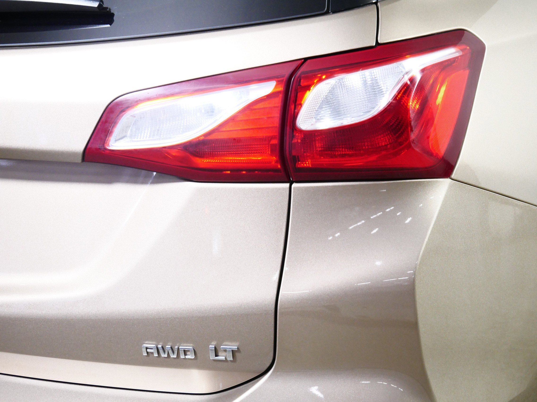 Used 2019 SANDY RIDGE METALLIC Chevrolet LT image 17