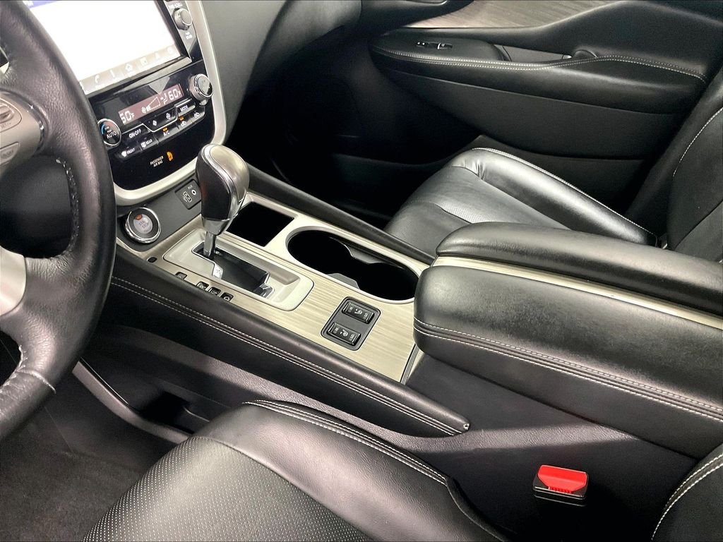 Used 2018 Gray Nissan SL image 21