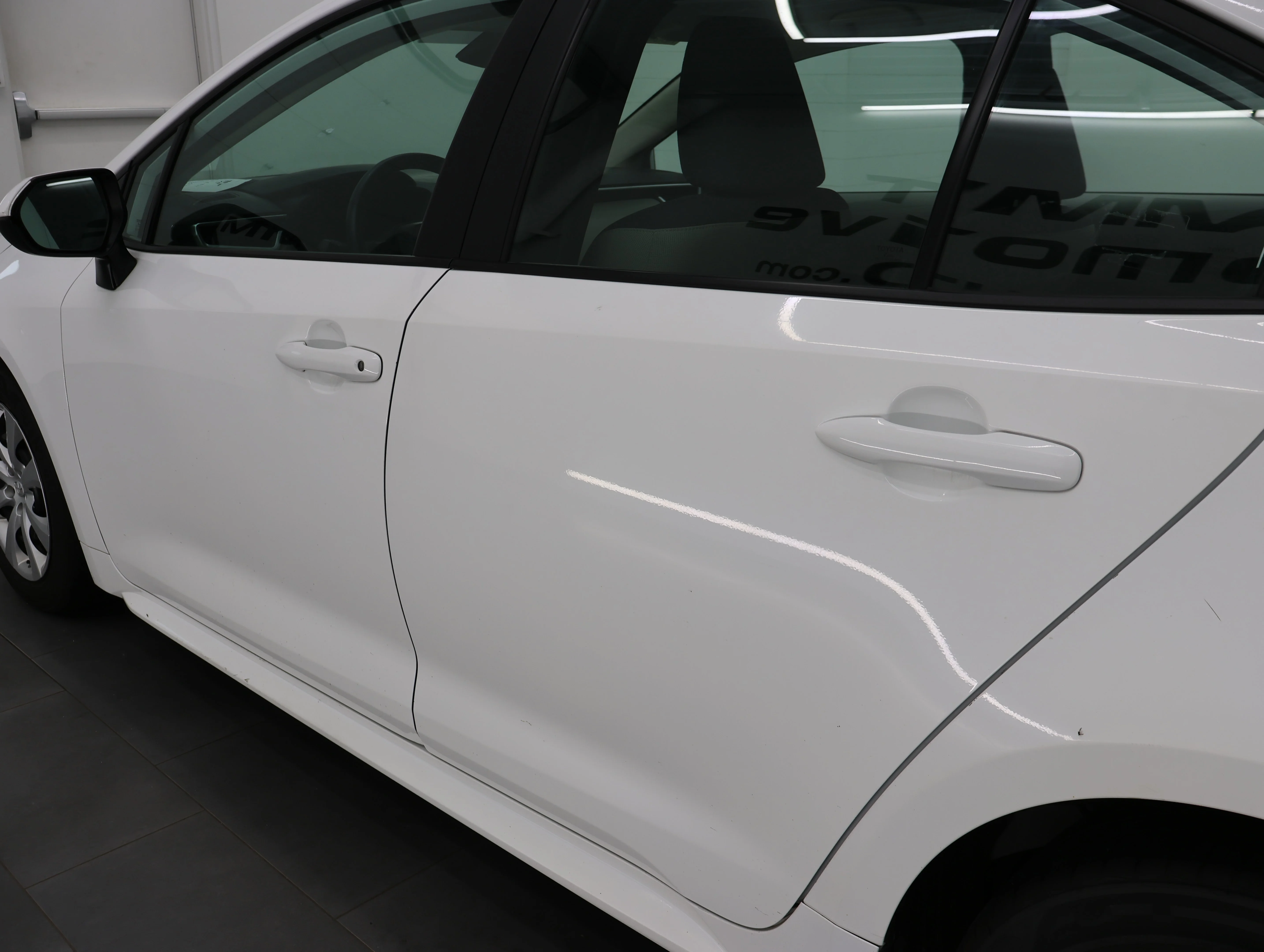 Used 2024 Ice Cap Toyota LE image 31