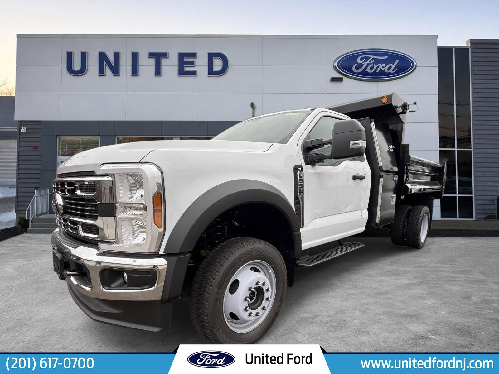 2025 Ford F-550 Super Duty Chassis Cab