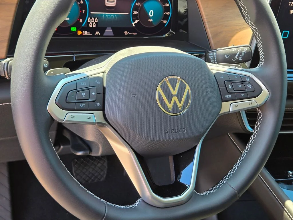 New 2026 Green Volkswagen 2.0T SE w/Technology image 12