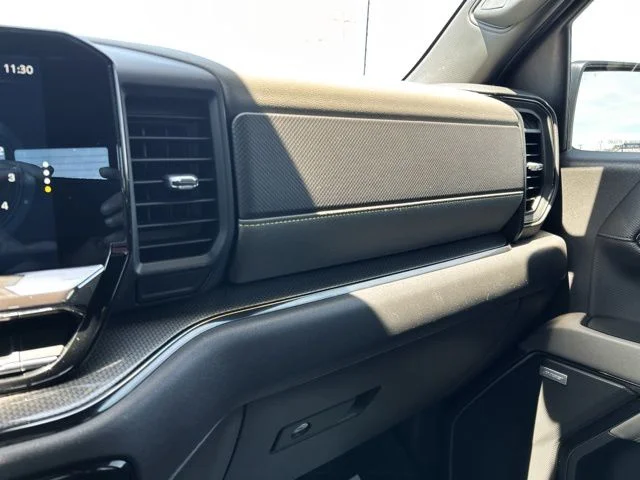 Used 2022 Ash Chevrolet ZR2 image 40