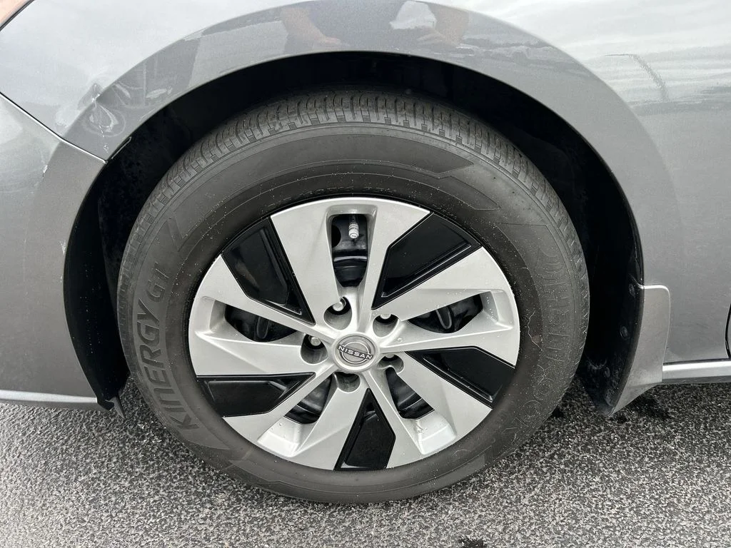 Used 2023 Gray Nissan 2.5 S image 16