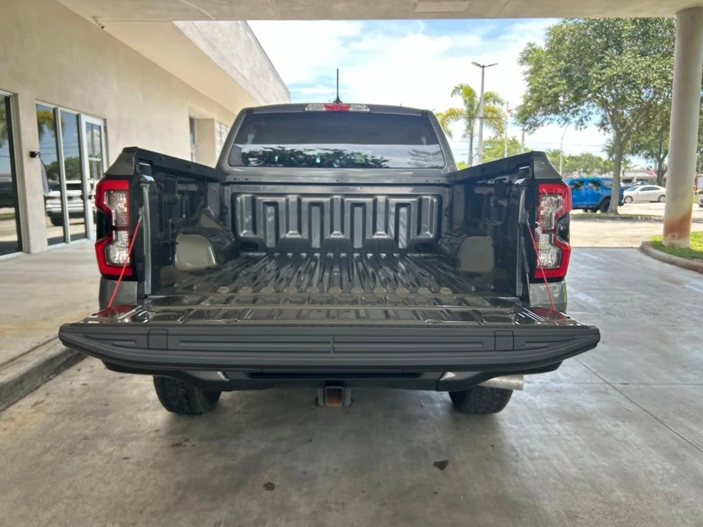 Used 2025 Gray Ford XLT image 31
