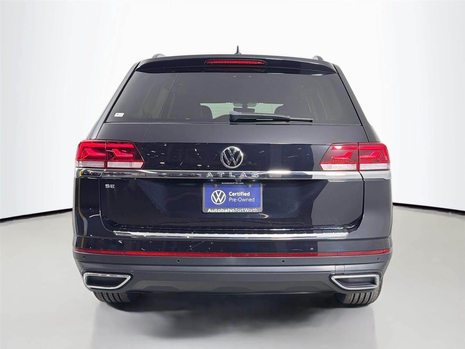 Used 2023 Deep Black Pearl Volkswagen 2.0T SE w/Technology image 6